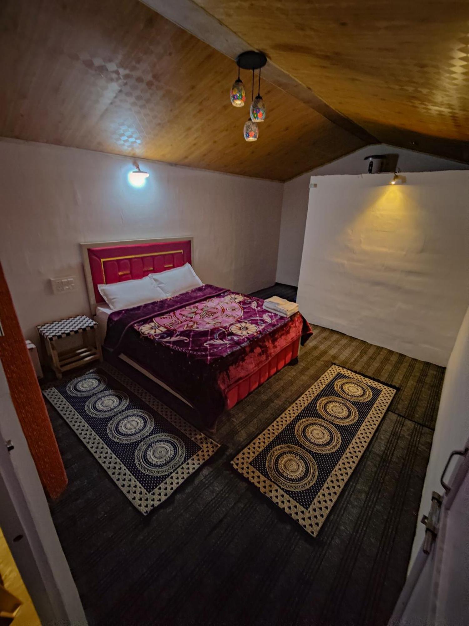 Pandora Riverside Cafe & Stay Kasol Exteriér fotografie